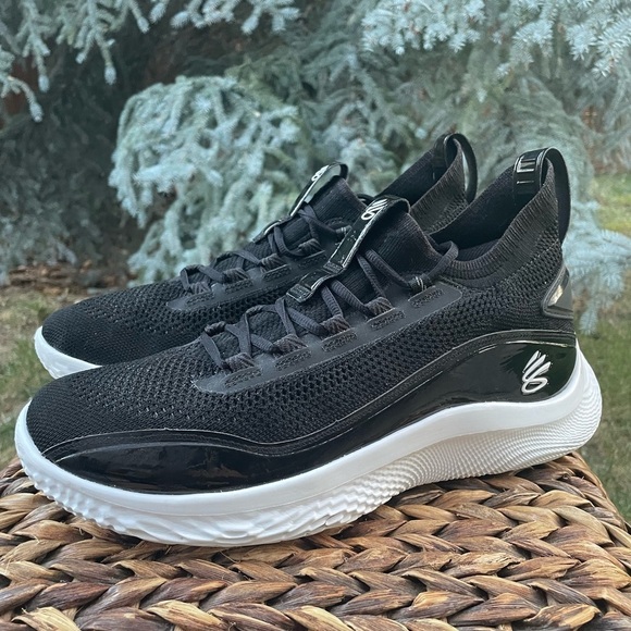 NEW Under Armour Men's UA Curry 8 Unisex Basketball Shoes.  Men’s US size 12.5 - Picture 1 of 11